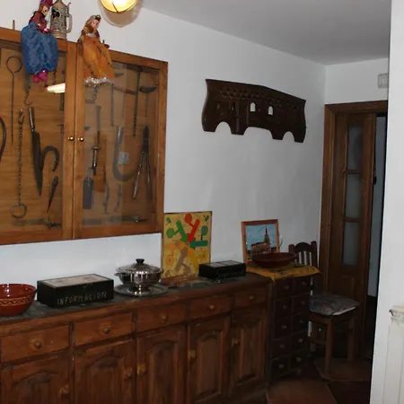 منزل ريفي La Chimenea De Soria I Y I I Espeja de San Marcelino