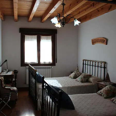 منزل ريفي La Chimenea De Soria I Y I I *