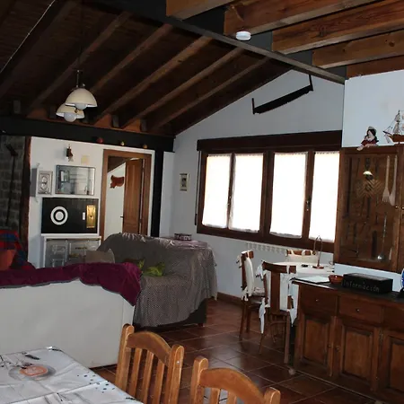 منزل ريفي La Chimenea De Soria I Y I I *