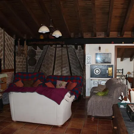 منزل ريفي La Chimenea De Soria I Y I I Espeja de San Marcelino