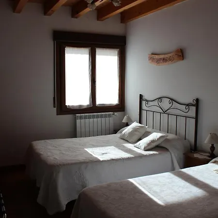 La Chimenea De Soria I Y I I * Espeja de San Marcelino