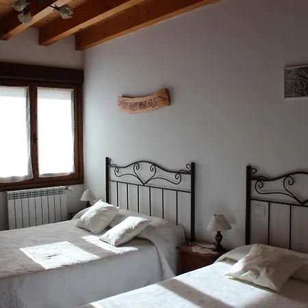 La Chimenea De Soria I Y I I Kır Evi *