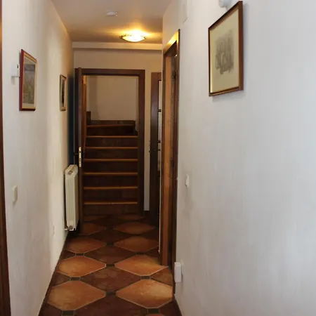 La Chimenea De Soria I Y I I Kır Evi *