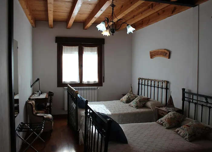 컨트리하우스 La Chimenea De Soria I Y I I *